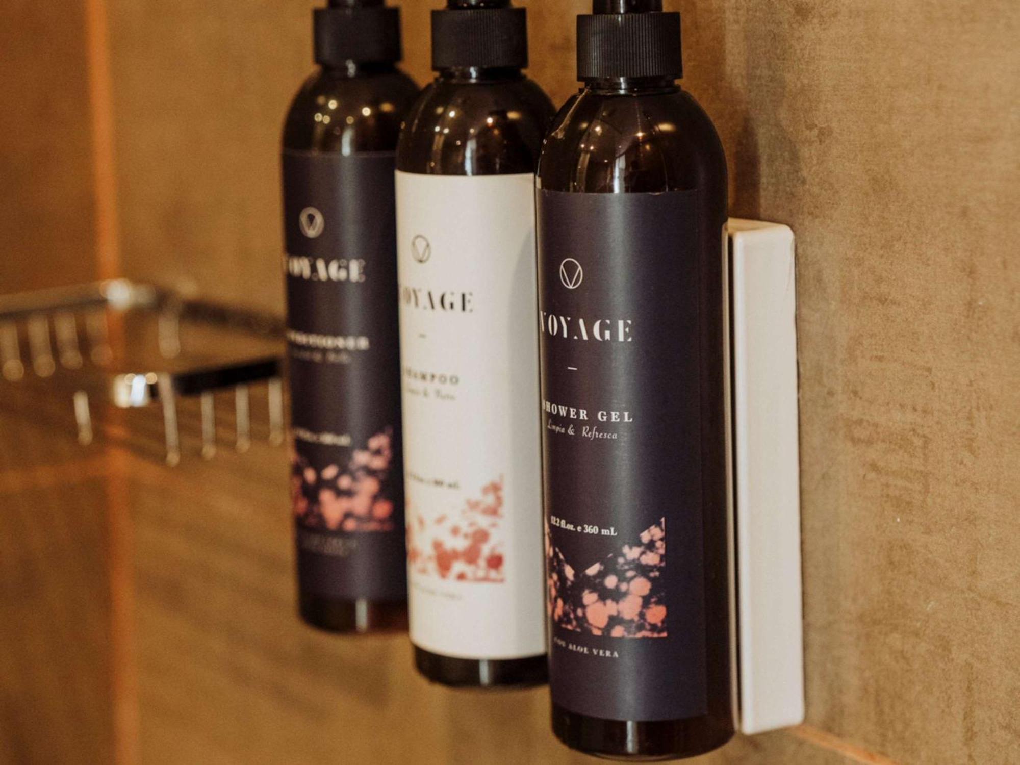 Novotel Medellin El Tesoro Esterno foto A selection of Monage products