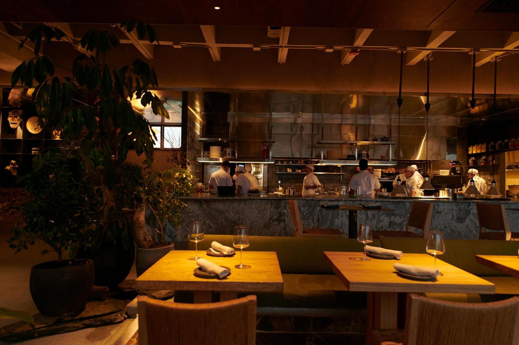 Novotel Medellin El Tesoro Esterno foto Interior of the restaurant